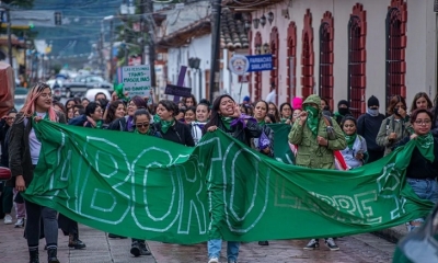 Mujeres participan en una manifestación por un aborto legal y seguro, en San Cristóbal de las Casas, Chiapas (México).