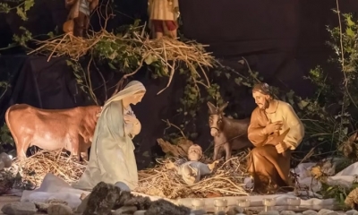 El nacimiento simboliza la humildad y sencillez del lugar en el que Jesús vino al mundo y es un foco de reflexión espiritual
