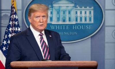 Donald Trump durante su conferencia de este viernes, en la que no respondió preguntas de la prensa. | Fuente: EFE
