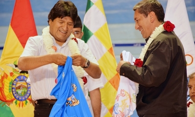 El presidente Evo Morales entregó el coliseo 