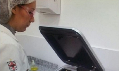 El test tomará una muestra adicional a las mujeres que se realizan el Papanicolau. Foto: EL DEBER