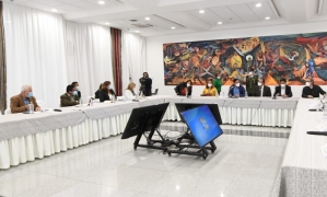  Reunión del pasado jueves entre el mandatario y los nueve gobernadores | @LuchoXBolivia