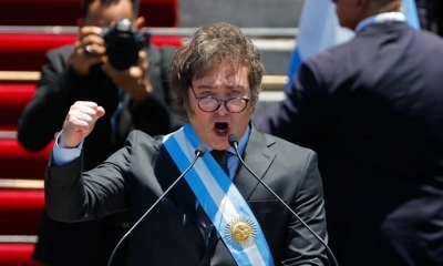 El presidente electo de Argentina, Javier Milei, dio su primer discurso luego de jurar como próximo jefe de Estado