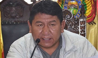Jhonny Mamani, gobernador de Potosí, dio un paso atrás en la compra de 41 ambulancias. 