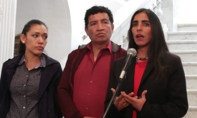 La ministra Montaño, con la presidenta del Senado y presidente de Diputados/Foto. RRSS