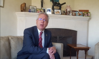El embajador británico, James Thornton.