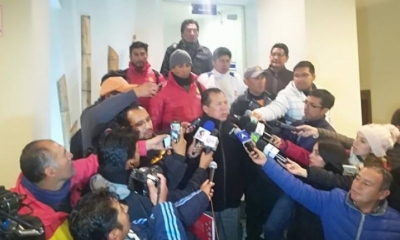 Los representantes de la UPEA, tras abandonar el diálogo | @AbyaYalatv