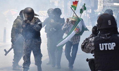 El conflicto entre los maestros y la Policía, en La Paz. 