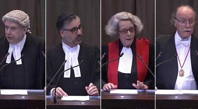 Cuatro de los abogados que representaron a Bolivia: Lowe, Akhavam, Chemillier y Brotons. Foto vía LT