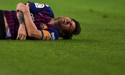 Messi se fracturó  durante el partido contra el Sevilla/Foto. RRSS
