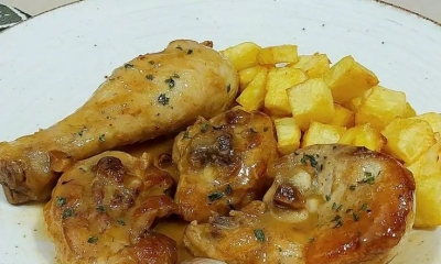 Pollo al ajillo