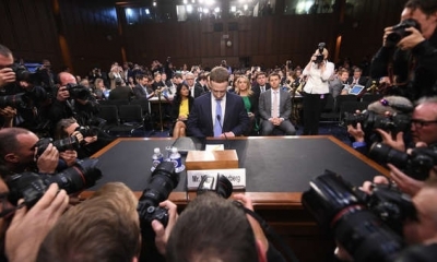 Mark Zuckerberg debió explicar en abril el manejo de datos de los usuarios. 