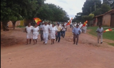 Los pobladores salieron en una caravana por las calles