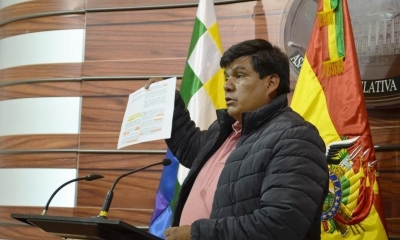El primer vicepresidente de la Cámara de Senadores, Omar Aguilar