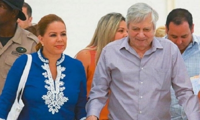Los exalcaldes de Santa Cruz, Percy Fernández (d) y Angélica Sosa.