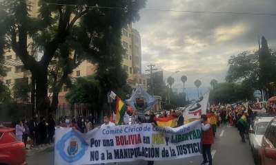 cabildo en plazaz de las banderas