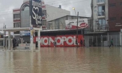 Las aguas bajan lentamente.