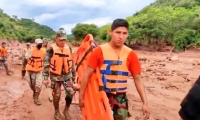 Equipos de rescate, listos para las labores en Tarija, donde se registran desastres por riadas. CAPTURA DE VIDEO
