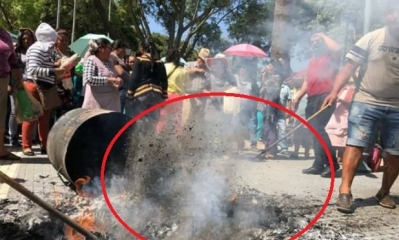 Así quemaron los libros firmados/Foto. RRSS