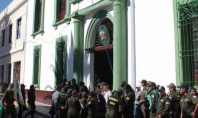 El frontis del Comando Departamental de la Policía de Chuquisaca. ARCHIVO