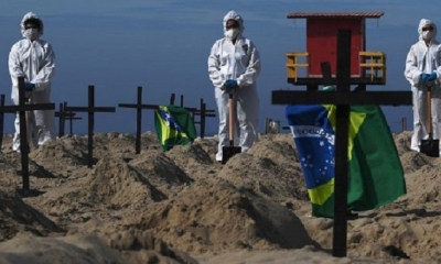 Brasil llega a 41 828 muertos y ya es segundo país con más víctimas de COVID-19. | Fuente: AFP