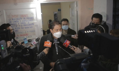 Auza inspeccionó la atención en la madrugada. 