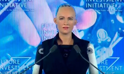 Sophia la Humanoide asegura que su intención es utilizar su inteligencia artificial para ayudar a los humanos a tener una vida mejor/Foto. RRSS