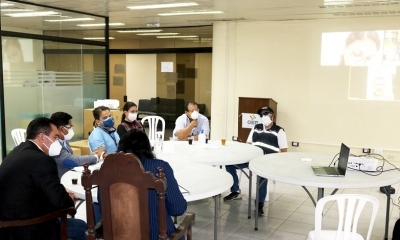 Reunión entre los alcaldes y vocales de TED Santa Cruz Foto: Amdecruz