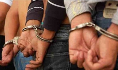 En una batida en algunos barrios del Plan Tres Mil la Policía arrestó a 35 jóvenes, entre ellos diez menores de edad