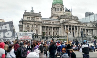 Manifestantes frente al Congreso Nacional en Buenos Aires/Foto. RT