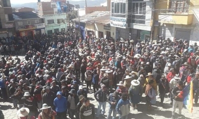 Mitin del ayllu Chullpa esta mañana en Llallagua