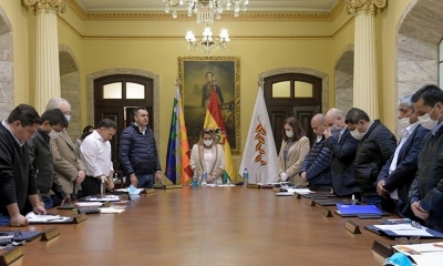 Foto / Archivo : Una reunión del gabinete ministerial de Bolivia.