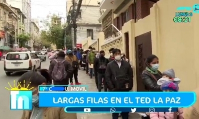 La fila delas personas que no emitieron tu voto y buscan el justificativo