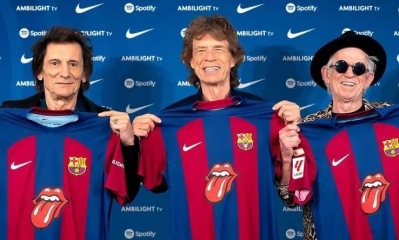 El Barcelona anunció este jueves que su camiseta llevará el logo de los Rolling
