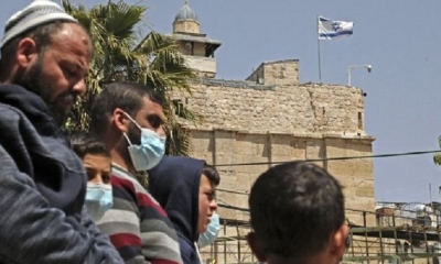Ante la baja tasa de contagios de Israel, el riesgo de contraer el virus en áreas abiertas es muy limitado. | Fuente: AFP