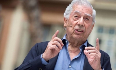 Vargas Llosa en un acto de la Plataforma España Ciudadana de Ciudadanos, en Málaga