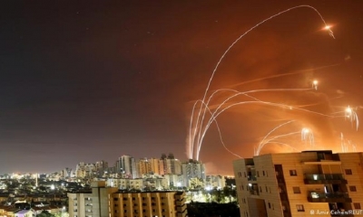 El sistema israelí antimisiles «Dome» intercepta cohetes lanzados desde la Franja de Gaza el 12 de mayo de 2021