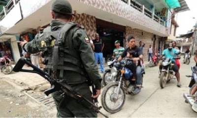 Se debe principalmente al acuerdo de paz con los grupos armados. Hasta 2015, el país tenía la mayor tasa de homicidios de la región después de Brasil 
