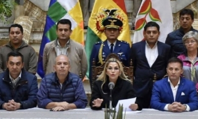  Añez y miembros de su gabinete