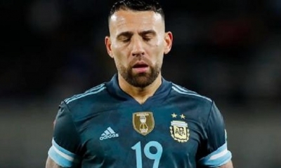 El futbolista argentino Nicolás Otamendi atravesó un terrorífico episodio en la madrugada de este lunes cuando regresó a su hogar luego del partido qu