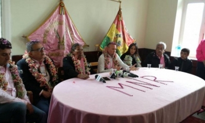 Virginio Lema junto a la directiva del MNR.