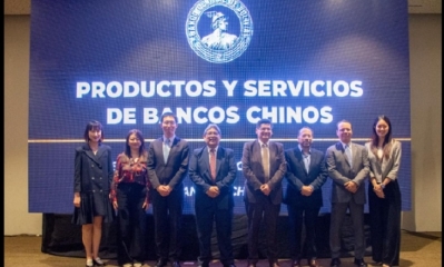Ejecutivos de los bancos chinos junto al presidente del BCB y el ministro de Economía.