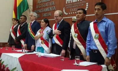 Presidente en ejercicio Álvaro García Linera y autoridades de Tarija. Foto: RRSS