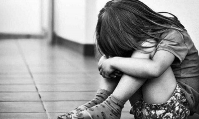 El hombre abusó de las niñas mientras su madre no estaba.