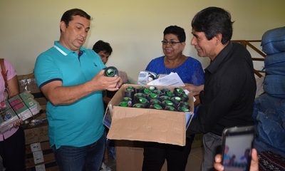 El Gobernador indicó que esa donación será manejada con mucha responsabilidad y transparencia. Foto: Rolando Miranda