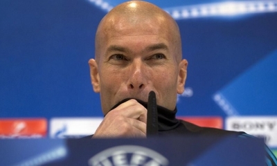Zinedine Zidane, durante la rueda de prensa previa al duelo ante el PSG (Paul White / AP)