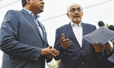 Carlos Mesa puso en duda que presente hoy a su acompañante, Revilla descartó su postulación