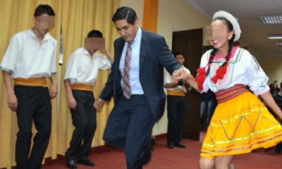 Roberto Ramírez durante una actividad de Navidad. Foto: Correo del Sur