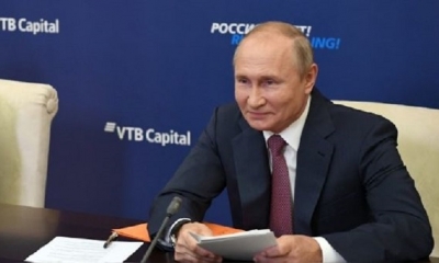 La primera vacuna ha sido entregada a todas las regiones ya, dijo Putin. | Fuente: AFP | Fotógrafo: ALEXEY NIKOLSKY