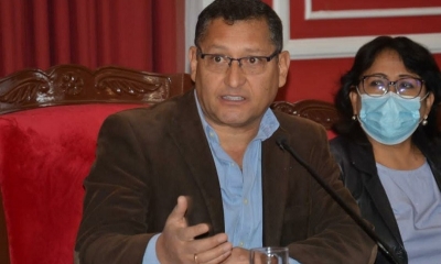 El gobernador de Tarija, Óscar Montes